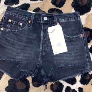Black wash Levi  shorts size 26